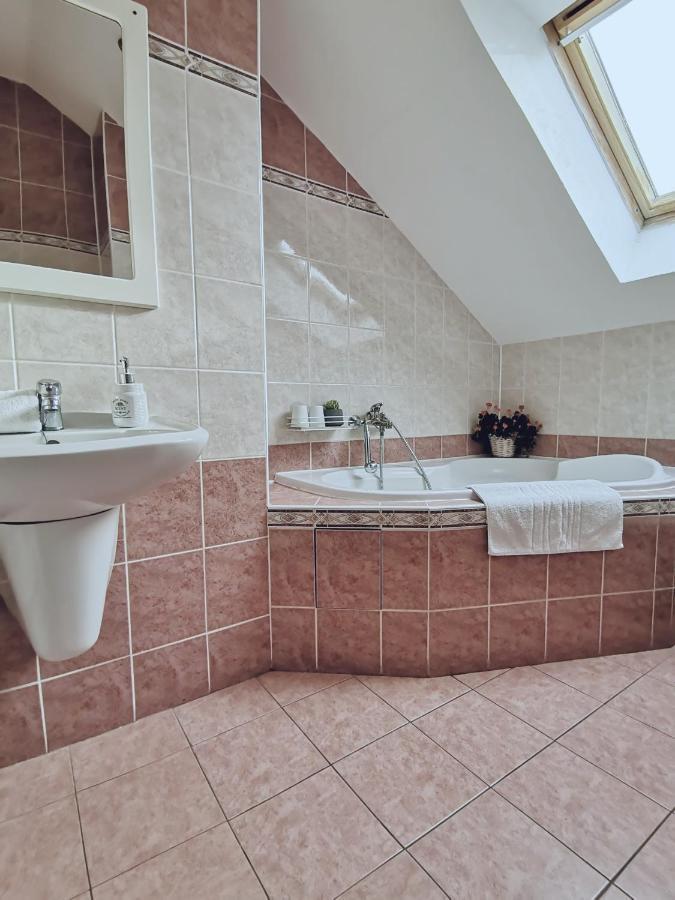 Penzion Pod Kostelickem Třebíč Extérieur photo